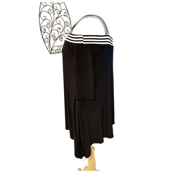 Verducci Cold Shoulder Top   - Picture 2 of 8